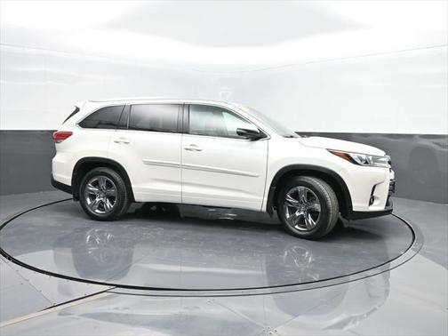 2018 Toyota Highlander Limited Platinum