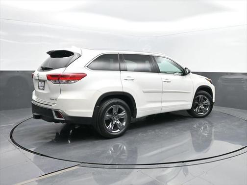 2018 Toyota Highlander Limited Platinum