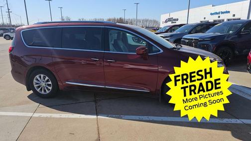 2018 Chrysler Pacifica Touring-L