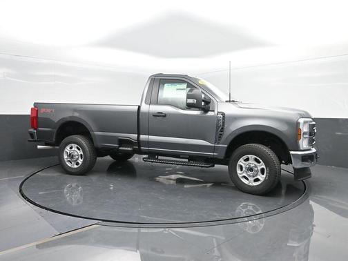 2025 Ford F-250 XLT
