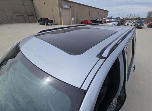 Silver Zynith 2022 Jeep Wagoneer Series III