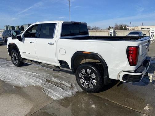 2024 GMC Sierra 2500 Denali