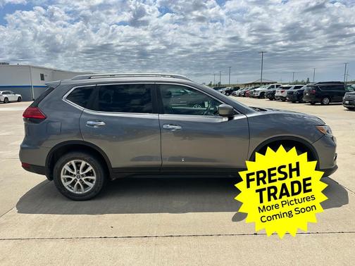 Gun Metallic 2017 Nissan Rogue SV