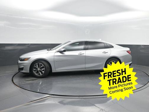 Silver Ice Metallic 2021 Chevrolet Malibu FWD LT