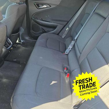 Silver Ice Metallic 2021 Chevrolet Malibu FWD LT