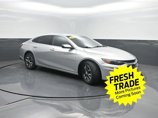 Silver Ice Metallic 2021 Chevrolet Malibu FWD LT
