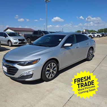 Silver Ice Metallic 2021 Chevrolet Malibu FWD LT