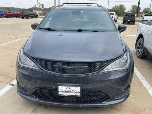 2020 Chrysler Pacifica Touring-L Plus