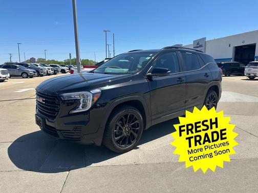 Ebony Twilight Metallic 2024 GMC Terrain SLE