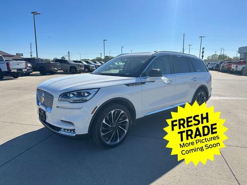 Pristine White Metallic Tri-Coat 2022 Lincoln Aviator Reserve AWD