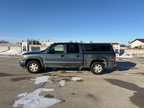 2006 GMC Sierra 1500 SL Crew Cab