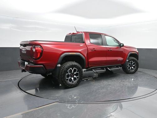 2025 GMC Canyon AT4