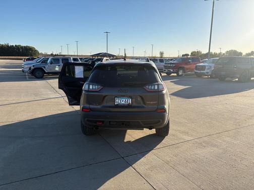 2019 Jeep Cherokee Trailhawk