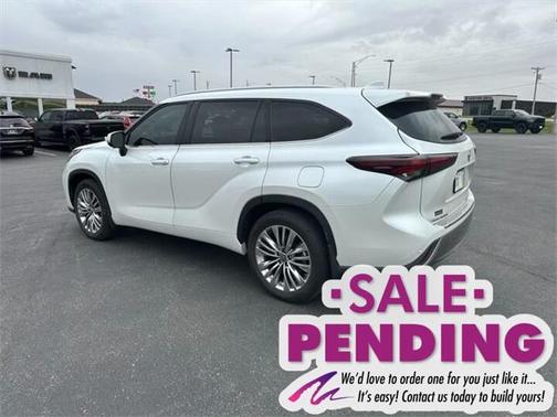 2024 Toyota Highlander Platinum
