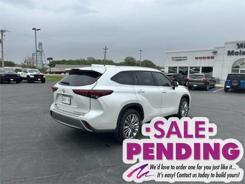 2024 Toyota Highlander Platinum