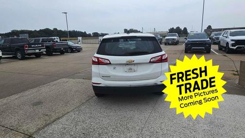 Summit White 2018 Chevrolet Equinox LS