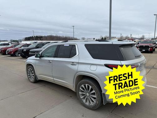 2022 Chevrolet Traverse Premier