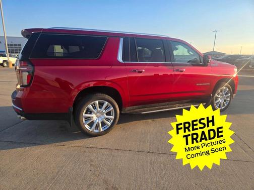 2024 Chevrolet Suburban 4WD High Country