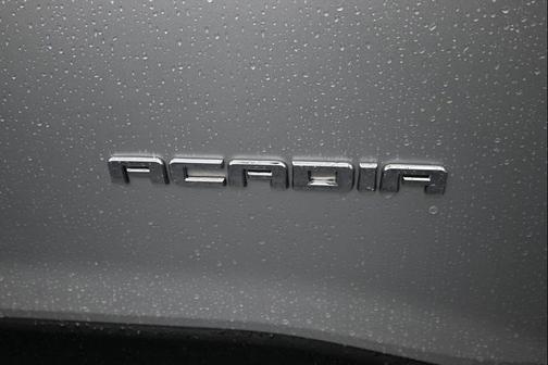 Quicksilver Metallic 2018 GMC Acadia SLT-1