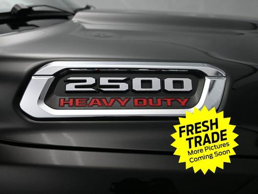 2021 RAM 2500 Big Horn Crew Cab 4x4 8' Box