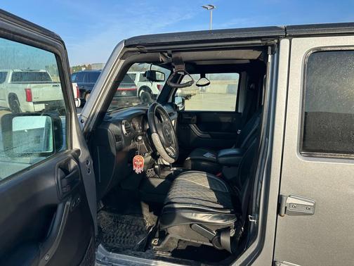 2016 Jeep Wrangler Unlimited Black Bear