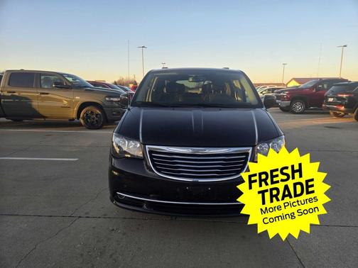 2013 Chrysler Town & Country Touring