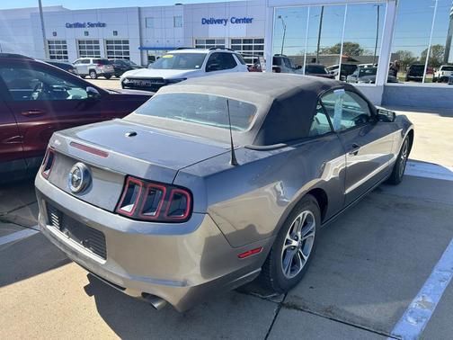 2014 Ford Mustang V6 Premium