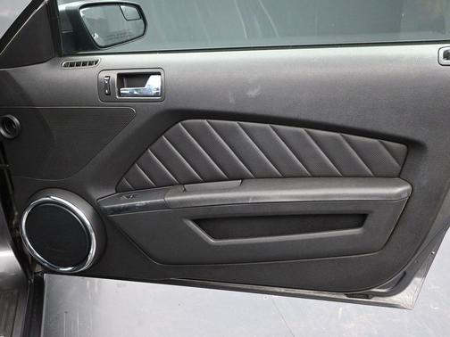 2014 Ford Mustang V6 Premium