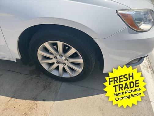 2012 Chrysler 200 Touring