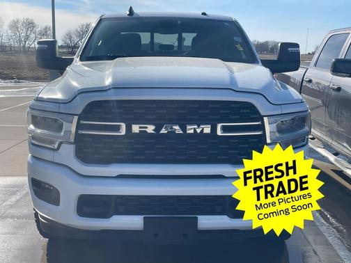 2023 RAM 2500 Big Horn Crew Cab 4x4 6'4' Box