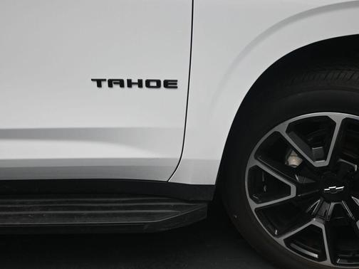2022 Chevrolet Tahoe 4WD RST
