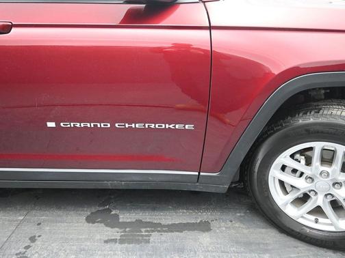 2024 Jeep Grand Cherokee Laredo