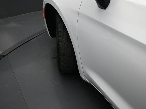 2025 Chrysler Pacifica L