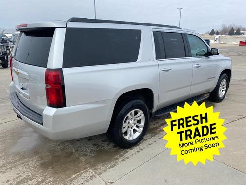 2017 Chevrolet Suburban LT