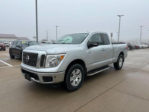 2018 Nissan Titan SV