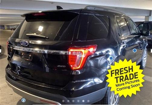 Photo 3 of 5 of 2017 Ford Explorer Limited