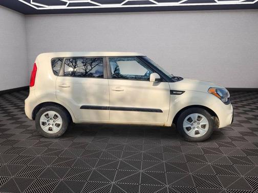 2013 Kia Soul Base