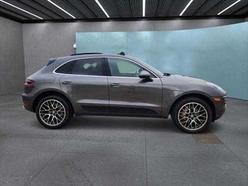2018 Porsche Macan Base