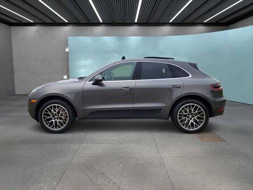2018 Porsche Macan Base