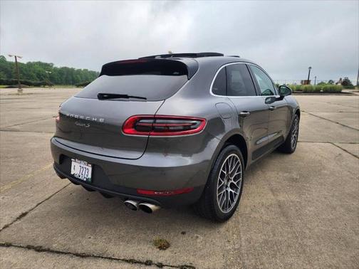 2018 Porsche Macan Base