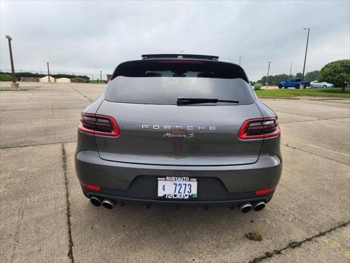 2018 Porsche Macan Base