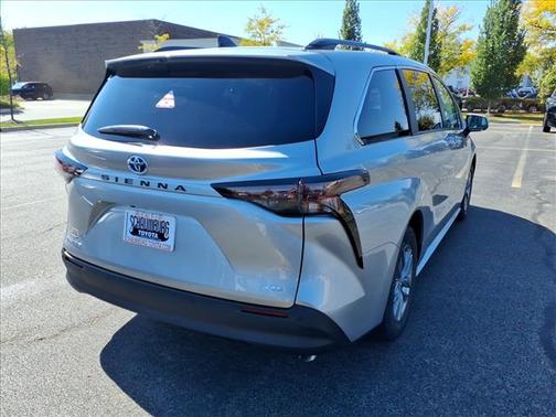 2025 Toyota Sienna XLE 7 Passenger