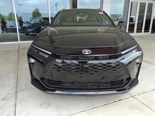 2025 Toyota Crown Signia XLE