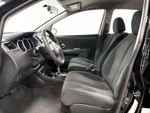2011 Nissan Versa 1.8 S