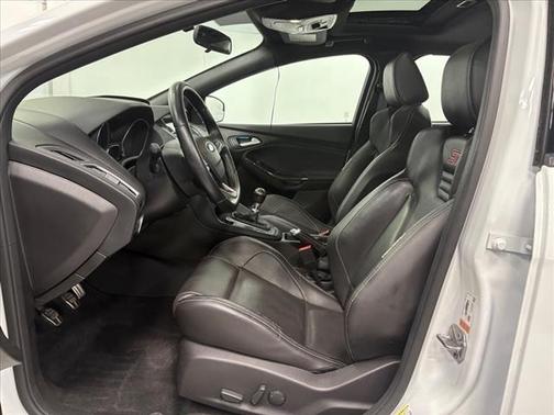 2016 Ford Focus ST ST