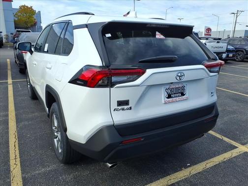 2025 Toyota RAV4 XLE