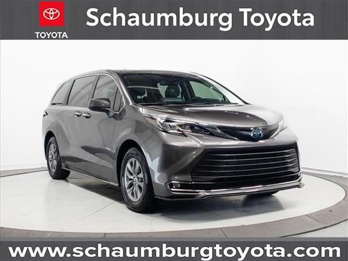 Predawn Gray Mica 2022 Toyota Sienna XLE