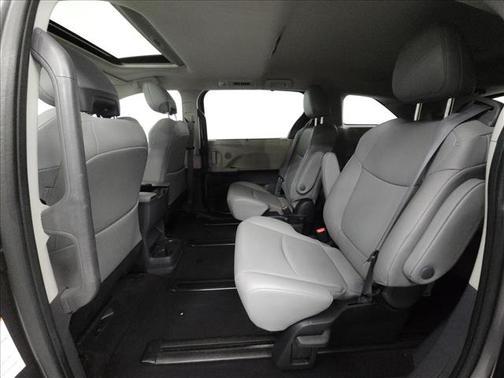 Predawn Gray Mica 2022 Toyota Sienna XLE