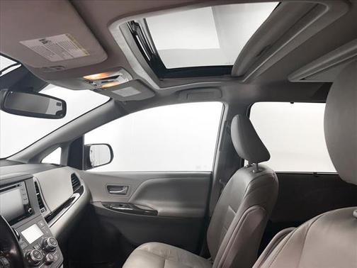 2018 Toyota Sienna XLE Premium