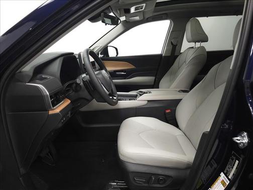 Blueprint 2026 Toyota Grand Highlander Platinum